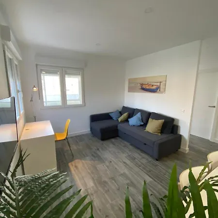 Design Club Semesterbostad *